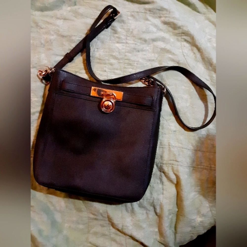 Michael Kors Hamilton Black Messenger Leather Crossbody Bag 